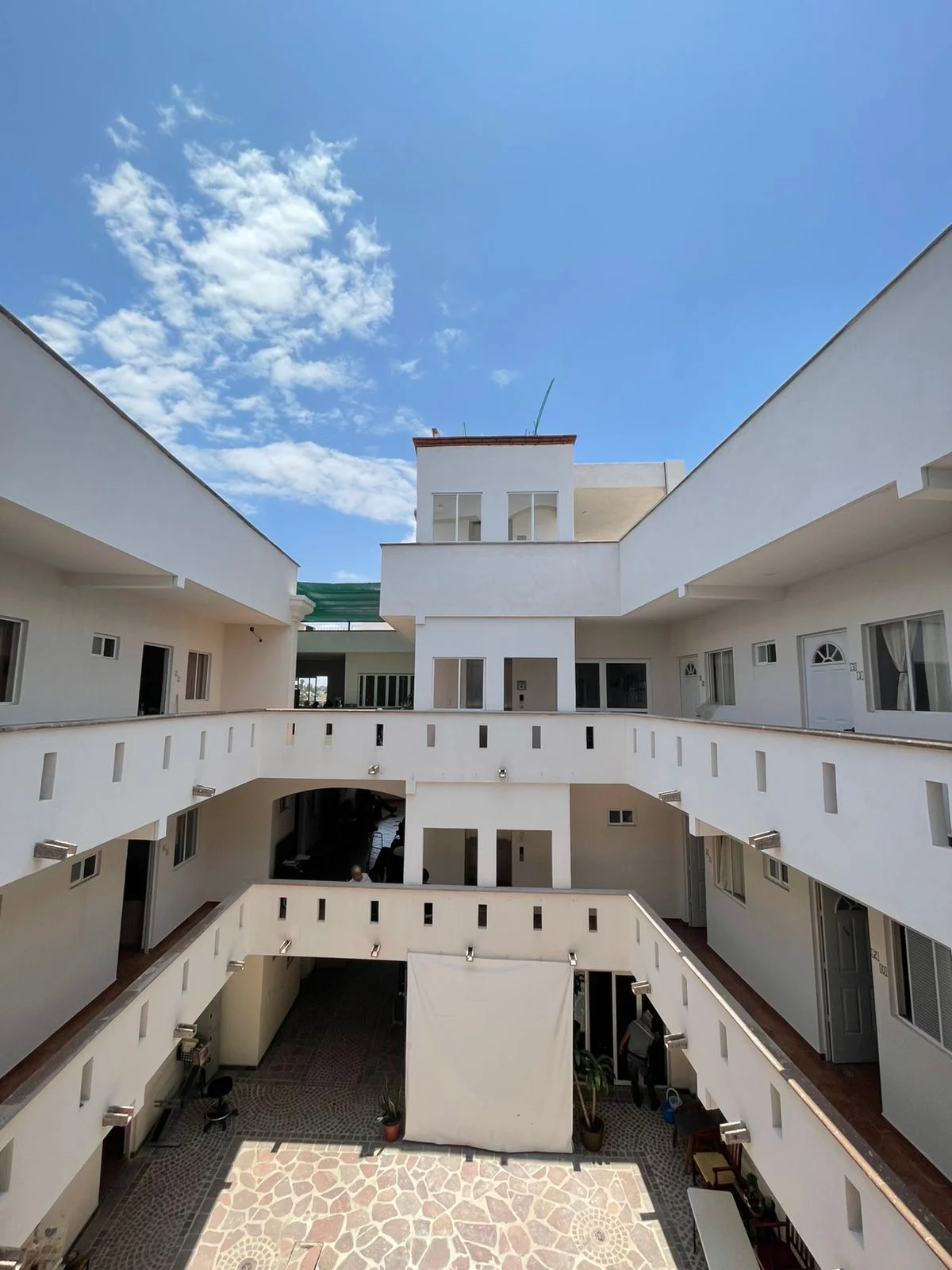 Amplio patio central